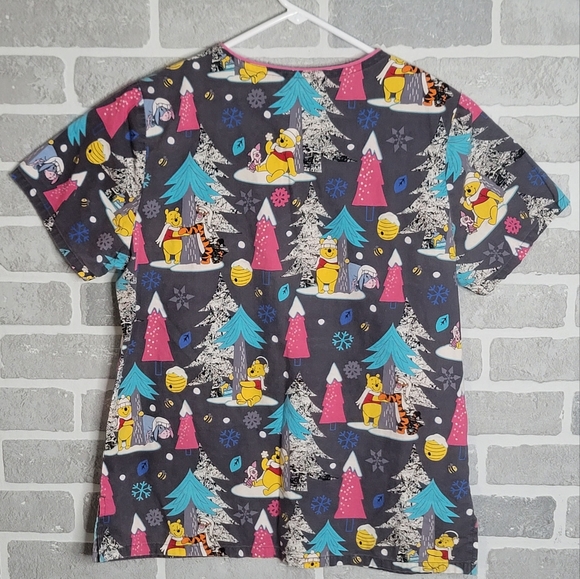 Disney Winnie-the-Pooh and Gang Winter Themed Scrubs Medical Women's Size S - Picture 9 of 11